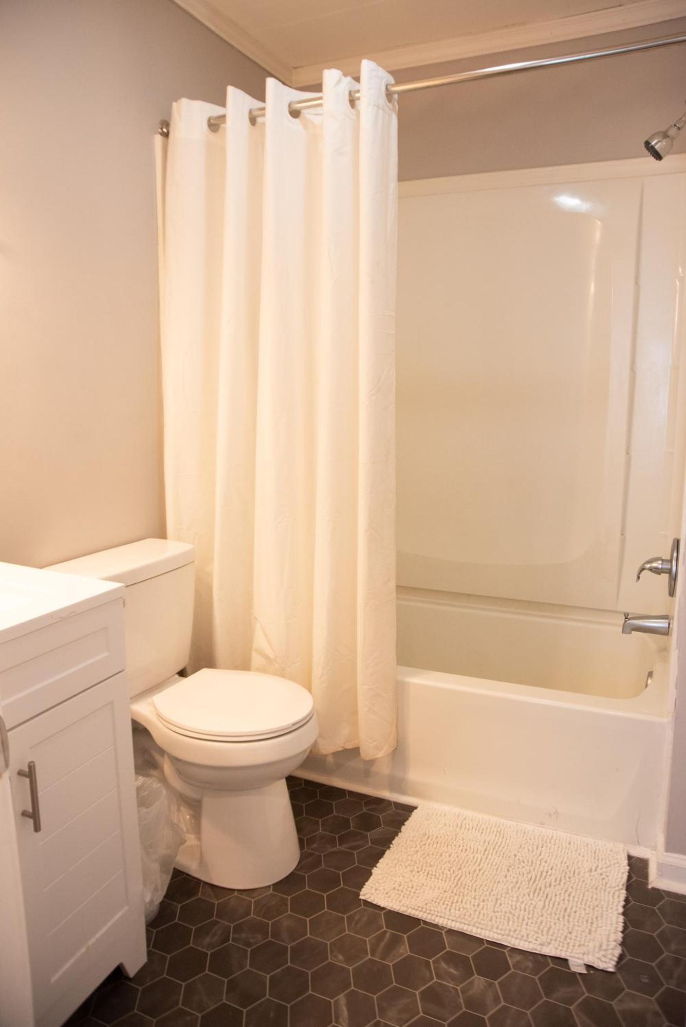 Cozy And Quiet Lafayette Home 2 מראה חיצוני תמונה